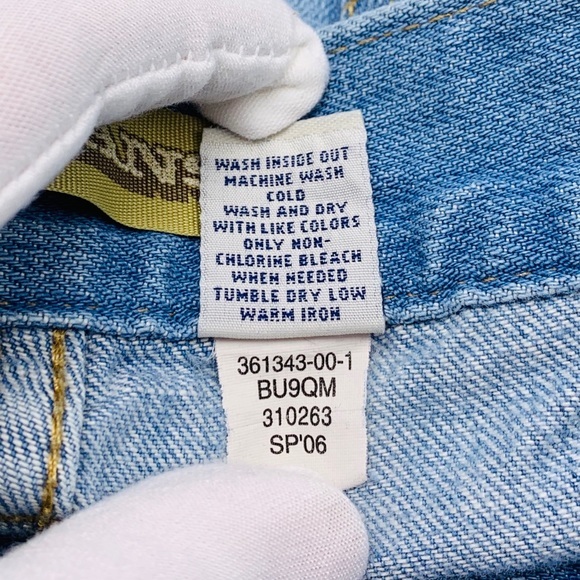 EUC Old Navy Ultra Low Waist Light Wash Distressed Denim Jean Shorts - Picture 7 of 7